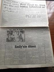 Cumhuriyet Gazetesi - 9 Aralık 1950 - kızıl Çin'e karşı Abidin Daver Başmakale - hür dünya tecavüz karşısında birleşti - Washington Konferansı dün sona erdi ve bir tebliğ neşredildi - 1951 yılı bütçesi dün meclise verildi - bütçenin masraf kısmı 1 milyar 272 milyon 630.333 lira olarak tespit edildi - Kore tugayımızın destanları kongre zabıtlarında geçti - dün gece uçakla gelen resimlerden tokyo'ya nakledilen Kahraman yaralılarımızdan Er Ali Sönmez hastanede Cumhuriyet okurken - kahramanların Kore'den mektupları - emniyet müdürlerinin dünkü toplantısı fotoğraf - Kore'deki yaralılar kahramanlık destanlarını anlatıyor harp muhabirimiz Faruk Fenik bildiriyor - Ali Ulvi karikatür - Milli Türk Talebe Birliği Kore şehitleri için bugün miting yapacak - oynaması yasak edilen Sana Rey veriyorum piyesi - Saraybosna takımı İstanbul ve Ankara'da 2 maç yapmak üzere geliyor - bu gece yapılacak boks maçları  - Nobel ödüllü Emily'nin ölümü yazan William Faulkner - suni kalple ilk tecrübe fotoğraf