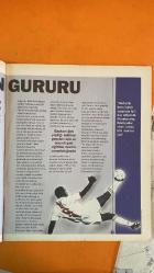 FUTBOL DERGİSİ - 22 HAZİRAN 2007 FRANK RIJKAARD - NIALL QUINN - GHEORGHE HAGI - OZAN INCE - VAN BREUKELEN - RUDI VÖLLER - GUUS HIDDINK - RONALD KOEMAN - JOHAN NEESKENS - JOAN LAPORTA - JOHAN CRUYFF - RINUS MICHELS - MIGUEL MUNOZ - GIOVANNI TRAPATTONI - CARLO ANCELOTTI - GEORGE WEAH - JR. GEORGE WEAH - ARSENE WENGER - BAŞAR ARSLAN - SABRİ BEYKAL - MEHMET GÜRELİ - CAFER YARKENT - KEREM ALTAN - ELİF GÜLÜMSER - ALPER BAŞ BİR YTL - HAYAT YUVARLAKTIR - KADİFE AYAKLI LAMA - İÇİMİZDEKİ İRLANDALI - HAGİ'DEN ÖNCE HAGİ'DEN SONRA - AKLI LAMA - MR.COOL - AJAX - MILAN - HOLLANDA MİLLİ TAKIMI - BREZİLYA - BARCELONA - SPARTA ROTTERDAM - LA LIGA - İSPANYA SÜPER KUPASI - ŞAMPİYONLAR LİGİ - LIBERYA - UNICEF - CHELSEA - AL JAZIRA - AC MILAN - AMERİKA - FRANSA - SAN OFSET MATBAACILIK - MERKEZ DAĞITIM PAZARLAMA - GETTY IMAGES EDITORIAL/SPORT/SERIMAJ - 36 SAYFA