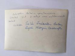 GAZİNOCULAR KRALI FAHRETTİN ASLAN'IN ORİJİNAL 2'Lİ FOTOĞRAF SETİ - 18 x 12 cm EBADINDA -  FAHRETTİN ASLAN'IN HÜSEYİN CEVAHİROĞLU'YLA BİRLİKTE İSTANBUL ŞİŞLİ 2. ASLİYE CEZA MAHKEMESİNDEKİ YARGILAMADA DURUŞMA ANINDA ÇEKİLMİŞ 2 FARKLI KARE, 22 AĞUSTOS 1984
