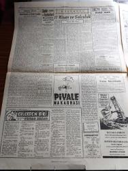 Cumhuriyet Gazetesi - 18 Nisan 1960 - CHP ve basınla ilgili önerge Bugün mecliste görüşülüyor - İngiltere'deki atomik silah araştırmalarını protesto maksadıyla Londra'ya yürüyüş fotoğraf - Ürdün Kralı Hüseyin eczacı Okulu'nun çayında bulundu fotoğraf - Petrol işçileri sendikası kooperatifinin Levent asfaltı üzerinde inşa edeceği evlerin temel atma töreni fotoğraf - balkan boks şampiyonası bitti - güreşçi Orhan Tus Bulgar rakibi Hristof'u mağlup etti fotoğraf - İsmet İnönü her zamankinden daha kuvvetliyiz dedi - Evlerden biri yazan Orhan Kemal yazı dizisi - 17 Nisan ve solculuk yazan Hasan Ali Yücel - sinemada 12 öfkeli adam yazan Selmi Andak - Bay Oscar karikatür - Le Monde'a göre Adnan Menderes'in Moskova seyahati - Filistin ordusu ile ilgili hazırlıklar gelişiyor - Galatasaray 2 Ankaragücü 0 - Metin Oktay - Turgay Şeren iyi maç çıkarttı fotoğraf - genç milli takımımız Doğu Almanya ile oynuyor - Beşiktaş Bursa'da 1-0 Galip - Spor Toto tahmin - milli ligde puan durumu -halterde 6 rekor