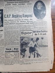 Cumhuriyet Gazetesi - 12 Ocak 1947 - anahtar yazan Nadir Nadi Başmakale - Türkiye Ürdün dostluk misakı imzalandı - Aziz misafirimiz Ürdün kralı Abdullah İsmet Paşa kız enstitüsünde fotoğraf  - Ürdün  Kralı abdullah'ın Cumhuriyet gazetesine beyanatı - CHP Beşiktaş Kongresi - İstanbul milletvekili Hamdullah Suphi Tanrıöver'in CHP partisinden çıkarıldığı asılsız - Montgomery Staline bir kasa İskoç viski hediye etmiştir - çek takımı Kladno Beşiktaş'ı Dün 1-0 yendi  fotoğraf - Tekel Paşabahçe fabrikasında rakı tankları fotoğraf - paris'teki Türk ressamları yazan Fikret adil - haftanın şakaları yazan Burhan Felek - Yavuz Sultan Selim ağlıyor yazan Feridun Fazıl Tülbentçi yazı dizisi - küçük hikaye haberci nakleden Hamdi Varoğlu - ömre bedel kadın bugün Lale sinemasında - Aşk senfonisi bugün ar sinemasında - Alevi dudaklar ve 7 Deniz galipleri filmleri İstanbul sinemasında - Hamiyet Yüceses Selahattin Pınar rakkase Mukaddes Cemali Beyoğlu'nda eski novotni Oteli altında -Konya gecesi maksimde