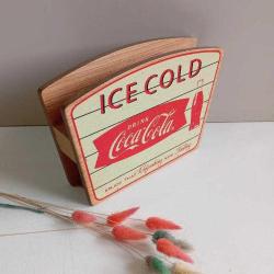 Coca cola ahşap peçetelik. Çok iyi durumda 20x14 cm
