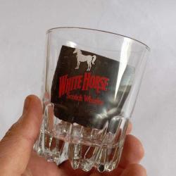 1973 yılı viski bardağı white hoorse
