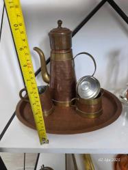 AVRUPA FLAMAN TARZI EL İŞİ PİRİNÇ SÜSLEMELİ BAKIR ÇAY KAHVE TAKIMI VABELUX DAMGALI