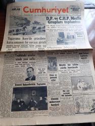 Cumhuriyet Gazetesi - 22 Kasım 1950 - general Bradley'in tavzihi yazan Abidin Daver Başmakale - tugayımız Kore'de çetecilere karşı amansız bir savaşa girişti fotoğraf - Demokrat Parti ve CHP meclis grupları toplantısı - Ulaştırma Bakanı Seyfi kurtbek makamında fotoğraf- Langa bostanında büyük bir talebe yurdu kurulacak - Ali Ulvi karikatür - boks takımı İtalya'da mağlup oldu - Ermeni ruhanileri'nin toplantısı fotoğraf - sarhoşluk yazan Burhan Felek - Karanlık Oda Yazan Peride Celal Yazı Dizisi - Zamba filmi Beyoğlu alkazar Şehzadebaşı Ferah ve Pangaltı yeni sinemada - Paris'te fuhuşu men eden kanun ne gibi neticeler doğurdu - Lady Hamilton filmi Yıldız sinemasında - Kore'den resimler - Kore'den türkiye'dekilere mektup - Türkiye'den kore'dekilere mektup - şehir tiyatrosunda dün akşamki çay fotoğraf - Orion Radyoları - Gripin - U.S. Royal lastikleri - Arlon Saatleri - Çin'deki mukavemet hareketi - ucuz ve portatif evler -Mardin milletvekili Kemal Türkoğlu  Kore yardımı için gensoru verdi
