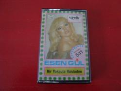 ESENGÜL BİR YOKSULA RASTLADIM UZELLİ İLK DÖNEM KASET