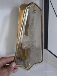 ANTİKA PİRİNÇ APLİK KRİSTAL KESME CAMLI