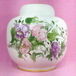 VINTAGE İMZALI EL BOYAMA ÇİÇEKLER RESİMLİ KÜP FORMLU SÜMERBANK PORSELEN VAZO