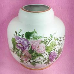 VINTAGE İMZALI EL BOYAMA ÇİÇEKLER RESİMLİ KÜP FORMLU SÜMERBANK PORSELEN VAZO