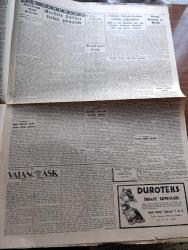 Cumhuriyet Gazetesi - 19 Mart 1949 -  adriyatik kıyıları karışıyor Cumhuriyet Başmakale - Atlantik Paktının metni dün yayınlandı - Bevin nutkunda bizim vaziyetimizden bahsetti - Atlantik Paktına giren devletleri gösterir harita - İstanbul'da bir casus şebekesi yakalandı - sovyetlerin Atlantik Paktına karşı tedbirleri - heybeli Deniz Harp okulu'ndaki törende harita önünde izahat fotoğraf - Amerikalı moda kraliçesi Tena Leser ile mülakat - Doktor Milton dün Amerikan haberler bürosunda kör bir Türk gencine kabartma bir kitap okutuyor fotoğraf - Stalin'in Planları yazan İngiltere'ye sığınan Sovyet yarbayı Gregoriy Tokayev - Balat'taki Ekmek fabrikası - Yunus Emre'nin meçhul kalmış divanı bulundu - mason derneği ve meclis - Şarlo Diktatör yakında Lale ve ar sinemasında - İdil biret Paris'e gitti fotoğraf - Safiye Ayla Necati Tokyay her akşam Taksim kristal salonunda - Zehra Bilir Hakkı Derman Şerif İçli Mefharet Yıldırım Lale saz salonunda - bugünkü radyo programı - arı unları -Volvo kamyon