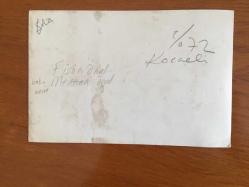 FÜSUN ÖNAL'IN ORİJİNAL FOTOĞRAFI - 18 x 12 cm EBADINDA - FÜSUN ÖNAL, BABASI MENNAN ÖNAL ve ANNESİ FİKRET ÖNAL İLE HAVALİMANINDA POZ VERİRKEN ÇEKİLMİŞ BİR KARE