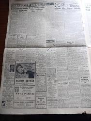 Cumhuriyet Gazetesi - 9 nisan 1955 - emeklilere de ikramiye verilmesi düşünülüyor - basına dair yeni kanun teklifi - Mimar Sinan anıldı - genç takımımız dün macarlara 3-0 yenildi fotoğraf - Türk ve Lübnan Devlet reisleri savarona'nın güvertesinden donanmayı seyrederken fotoğraf - Adnan Menderes ve Lübnan başvekili yassıada'da fotoğraf - gerekirse Kıbrıslı Türkler silaha da sarılacaktır - İstanbul konservatuvarı şehir korosu İtalya'ya gidiyor fotoğraf - Kıbrıs Türk kurumları Federasyonu Başkanı faiz kaymak - Hacı Kurye Yazanlar Nihal Karamağaralı ve Va Nü yazı dizisi - Jules Verne hakkında yazan A. Adnan Adıvar - cinsiyet değiştirmek isteyenler çoğaldı - otel yazan Burhan Felek - Galatasaray Emniyet maçı - lig maçları için istenen İngiliz hakem gelmiyor - sarışın şeytan başrolde Gina Lollobrigida Şan sinemasında - şehir tiyatrosunda hava parası oyunu - 1954-1955 Yunus Nadi mükafatı en güzel fikir yazısı - dünya karikatürleri - Ziraat Bankası - Steyr dizel traktörleri