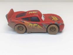 Disney Pixar Cars Arabalar Dirt Track  McQueen Kirli Pist - Haliyle