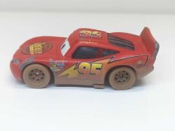 Disney Pixar Cars Arabalar Dirt Track  McQueen Kirli Pist - Haliyle