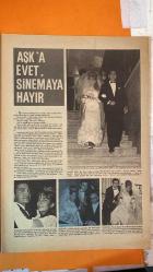 PAZAR AKTÜALİTE, SİNEMA, TİYATRO, MİZAH DERGİSİ - SAYI : 465 ÖZDEN ÇELİK - AYÇE ORMANCİ - YALÇIN NACAR - İLHAMİ SANCAR - RIZA ORMANCİ - ORHAN BORAN - GÖNÜL YAZAR - SEVİM ÇAĞLAYAN - NEBAHAT ÇEHRE - YILMAZ GÜNDÜZ - MUALLA MUKADDER ATAKAN - NIHAN KÖKNAR - MUAMMER YEŞİL - EROL BÜYÜKBURÇ - AYLA DİKMEN - BAJAR TAMER - ŞERİF YÜZBAŞIOĞLU - YILDIRIM GÜRSES - ESİN GÜLSOY - MERAL SAYIN - MINE SOLEY - NECDET ÇAĞLAR - ÜMİT UTKU - ZUHAL TAN - GÖKSEL ARSOY - TAMER YİĞİT - EDİZ HUN - HÜLYA KOÇYİĞİT - EKREM BORA - GÜLSÜN KAMU  AŞK'A EVET, SİNEMAYA HAYIR - SAADET YOLU - KOMPARSITA - ŞAHİDİ İLE - İLK HATIRA - SKANDAL: KOCASI NEBAHAT'A KAÇINCA SEVİM STRIP-TEASE YAPTI - TÜRKÜLÜ ORKESTRA - GENÇLİĞE VEDA - ZUHAL TAN TÜRKÜCÜ OLUYOR - GÖKSEL TESKERE ALDI - İKİ KÖTÜ İNSAN - FİLM HİKAYESİ: HÜLYA - HASBİ TEMBELER KARİKATÜRÜ - GENÇ KIZ KALBİ KARİKATÜRÜ - DOKTOR KİLDER KARİKATÜRÜ - BONCUK KARİKATÜRÜ - 16 SAYFA