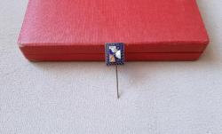 ESKİ - MARMARA ÜNİVERSİTESİ İKTİSAT FAKÜLTESİ 100.YIL ROZETİ - MADALYA ( SICAK MİNELİ MODEL ) C1699