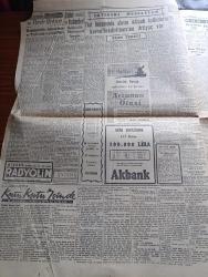 Cumhuriyet Gazetesi - 13 Ağustos 1956 - Ankara Valisi Cemal Göktan'ın izin vermediği 2. toplantı - Cumhurbaşkanı Nasır dün Londra konferansına  katılmayacağını resmen açıkladı - Türk Hava Kuvvetleri milli atış timi bugün belli olacak - cumhurbaşkanı Celal Bayar kampta fotoğraf - ağ biçimindeki peçesi ile milli kurtuluş ordusuna katılan mısırlı bir kadın asker fotoğraf - Türkiye'de petrol araştırmaları - periler diyarında bir hafta röportajı yapan Yaşar Kemal yazı dizisi - Osman Bölükbaşı Trabzon'dan Erzurum'a gitti - Kıbrıs şehirlerinde bombalar patlıyor - kutu kutu içinde yazan Orhan hançerlioğlu yazı dizisi - Gönül Yazar puro tuvalet sabunu kullanıyor - Sirkeci Halkalı elektrikli trenleri - Hürriyet Partisi adına bugün Recep Peker'in kabri ziyaret edilecek - kadın moda köşesi - Fenerbahçe Ankara Demirspor'un 7-2 mağlup etti fotoğraf - Galatasaray Türkiye kürek şampiyonu - Galatasaray İstanbul yüzme şampiyonu - Cezmi or yarışmaları dün nihayete erdi - Vefa dünkü iki maçını da kazandı
