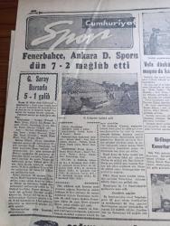 Cumhuriyet Gazetesi - 13 Ağustos 1956 - Ankara Valisi Cemal Göktan'ın izin vermediği 2. toplantı - Cumhurbaşkanı Nasır dün Londra konferansına  katılmayacağını resmen açıkladı - Türk Hava Kuvvetleri milli atış timi bugün belli olacak - cumhurbaşkanı Celal Bayar kampta fotoğraf - ağ biçimindeki peçesi ile milli kurtuluş ordusuna katılan mısırlı bir kadın asker fotoğraf - Türkiye'de petrol araştırmaları - periler diyarında bir hafta röportajı yapan Yaşar Kemal yazı dizisi - Osman Bölükbaşı Trabzon'dan Erzurum'a gitti - Kıbrıs şehirlerinde bombalar patlıyor - kutu kutu içinde yazan Orhan hançerlioğlu yazı dizisi - Gönül Yazar puro tuvalet sabunu kullanıyor - Sirkeci Halkalı elektrikli trenleri - Hürriyet Partisi adına bugün Recep Peker'in kabri ziyaret edilecek - kadın moda köşesi - Fenerbahçe Ankara Demirspor'un 7-2 mağlup etti fotoğraf - Galatasaray Türkiye kürek şampiyonu - Galatasaray İstanbul yüzme şampiyonu - Cezmi or yarışmaları dün nihayete erdi - Vefa dünkü iki maçını da kazandı