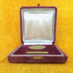 VINTAGE İSTANBUL BAROSU MESLEKTE 35 YIL 3934 ORJİNAL KUTUSUNDA MADALYA