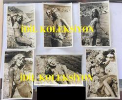 YEŞİLÇAM'IN DEĞERLİ OYUNCUSU HÜLYA TUĞLU'NUN ORİJİNAL 6'LI FOTOĞRAF SETİ - 18 x 12 cm EBADINDA - HÜLYA TUĞLU DENİZ KENARINDA MAYOSUYLA GÜNEŞLENİP POZ VERİRKEN ÇEKİLMİŞ 6 FARKLI KARE