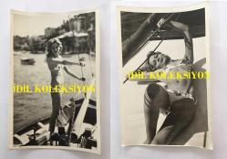 YEŞİLÇAM'IN DEĞERLİ OYUNCUSU HÜLYA TUĞLU'NUN ORİJİNAL 13'LÜ FOTOĞRAF SETİ - 18 x 12 cm EBADINDA - HÜLYA TUĞLU DENİZ KENARINDA MAYOSUYLA GÜNEŞLENİP POZ VERİRKEN ÇEKİLMİŞ 13 FARKLI KARE