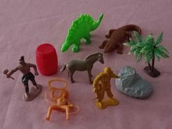 Kızılderili kovboy asker ağaç Kaya taş parçası at Dinozor timsah plastik oyuncak figür set koleksiyon minyatür diorama hobi vintage retro nostalji tasarım dekor