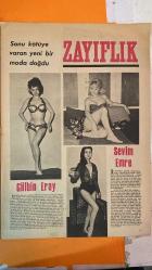 PAZAR AKTÜALİTE, SİNEMA, TİYATRO DERGİSİ - 30 NİSAN 1966 SAYI: 501 FİLİZ AKIN - FAİZE - AHMET TARIK TEKÇE - İLKER İNANOĞLU - GÜLBİN ERAY - LEYLA TUNCA - FİLİZ AKIN - SEVİM EMRE - LEYLA SAYAR - ÖNDER SOMER AKTÜALİTE - SİNEMA - TİYATRO SESSİZ HARP - KÜÇÜK HANIMIN KISMETİ - GURBET KUŞLARI - KALBE VURAN DÜŞMAN - ŞEHRAZAT - TURİST ÖMER - KUMSALDA ÜÇ KADIN - MELEKLERİN İNTİKAMI - AYRILIK SAATİ - KOÇERO - KIZIL VAZO - SAMANYOLU - GALATALI MUSTAFA - KADER KURŞUNU - DUYGU ÇİÇEĞİ - DUVAKLI GÖL - AŞK HIRSIZI - YANGIN VAR - GÜMÜŞ GERDANLIK - ŞOFÖRÜN KARISI - DİŞİ ÖRÜMCEK - ŞAFAK BEKÇİLERİ - SUÇLULAR ARAMIZDA - DARLING - DR. JIVAGO - 16 SAYFA