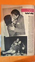 PAZAR AKTÜALİTE, SİNEMA, TİYATRO DERGİSİ - 12 MART 1966 SAYI: 494 KUZEY VARGIN - HÜLYA KOÇYİĞİT - MELEK KOÇYİĞİT - MUZAFFER NEBIOĞLU - PAKİZE NEBIOĞLU - SEMRA SAR - DURDAĞ SAR - SELMA GÜNERİ - NERİMAN GÜNERİ - NERİMAN KÖKSAL - LÜTFİYE KÖKSAL - SUZAN AVCI - BEHİYE AVCI - NEBAHAT ÇEHRE - MÜZEYYEN POYRAZ - LEYLA SAYAR - HANDAN SAYAR - FİLİZ AKIN - LEMAN AKIN - FAHRİYE TAMKAN - EVRİM FER - TÜRKAN ŞORAY - MELİHA ŞORAY - ORHAN GÜNŞIRAY - RÜŞHAN ADLI - SEVİNÇ PEKİN - FERUDUN KETE - CÜREKLİBATUR - EKREM BORA - GÜLSÜN KAMU - HASAN KAZANKAYA - AYHAN IŞIK AKTÜALİTE - SİNEMA - TİYATRO DÖNME DOLAP - UÇSUZ - YOSMA - CUMARTESİ SENİN PAZAR BENİM - TAŞ BEBEK - KADER YOLCULARI - DERT BENDE - OYUN BİTTİ - FERYAT - GÜLŞAH KÜÇÜK ANNE - EVİCİLİK OYUNU - NAZLI İLE EMİR - SAPIK KADIN - SON GÜN SON GECE - SÖZDE KIZLAR - KIZLAR SINIFI YARIŞIYOR - POP - TOKALON PRETTY QUICK - 16 SAYFA