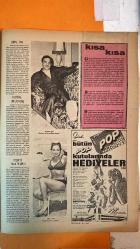 PAZAR AKTÜALİTE, SİNEMA, TİYATRO DERGİSİ - SAYI : 508 18 HAZİRAN 1966 - SELMA GÜNERI - YILDIZ KENTER - METIN ERKSAN - EKREM BORA - HALDUN DORMEN - EROL KESKIN - MÜŞFIK KENTER - TURGUT DEMIRAĞ - MURAT KÖSEOĞLU - KURT MEHMET - RECEP BILGINER - YILMAZ GÜNEY - FIKRET HAKAN - DR. AVNI TOLUNAY - NURHAN NUR - GÖNÜL YAZAR - TÜRKAN AKSOY - TULIN OKAN - NEDIM OTYAM - MEHMET ARANCI - ALTIN PORTAKAL - 3. ANTALYA FILM FESTIVALI - BEN OLDUKÇE YAŞARIM - SARAY SINEMASI - FESTIVALE RENK VERENLER - 1966'NIN YILDIZI - BIR BÜYÜK GECE - AĞLAMADAN OLMUYOR - BILEĞININ HAKKI - POLITIK ENTRIKALAR - SİYASİ DOLAPLAR - KONYAALTI SABO MOTEL - DEFİLE MEYHANE HAVASI - GÜZELLİK KRALIÇESI - KONSTRAMATSIT - YAVUZ KARAKAŞ - SELMA GÜNERI - EKREM BORA - YILDIZ KENTER - MÜŞFIK KENTER - FIKRET HAKAN - YILMAZ GÜNEY - MEMDUH ÜN - HALDUN DORMEN - EROL KESKIN - NEDIM OTYAM - TURGUT DEMIRAĞ - ZUHAL TAN - ÖZTÜRK SERENGIL - AYHAN IŞIK - PERI HAN - MELIHA ÇEVIK - TÜRKAN ŞORAY - NAZAN ŞORAY - AHMET ÇEVIK - SEVDA NUR - GAN - 16 SAYFA