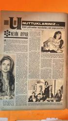 PAZAR AKTÜALİTE, SİNEMA, TİYATRO DERGİSİ - SAYI : 525 15 EKİM 1966 - YILMAZ DURU - MUHTEREM NUR - EROL BÜYÜKBURÇ - NEVİN AYPAR - NİLGÜN ESEN - MÜNİR HAYRİ EGELİ - ZİYA HAZNEDAR - DENİZ TANYELİ - MESİHA YELDA - MUALLA KAYNAK - AYLA KARACA - POLA MORELLI - GÖNÜL BEYHAN - AYTEN ÇANKAYA - UFTADE KİM - TURHAN GÜRKAN - ÜNAL TOLUNAY - AYŞE'NİN ÇİLESİ - BİR MİLYONLUK MACERA - UNUTTUKLARINIZ - EMEKLERİM MUHTEREM NUR'A HARAM OLSUN - ESEN PÜSKÜLLÜ - YÜCEL UÇANOĞLU - TANJU GÜRSU - SELDA ALKOR - SUZAN AVCI - HÜSEYİN CENDERE - GÜVEN ERTE - ATİLLA ERGÜN - BAKİ TAMER - MEHMET ARSLAN - ERTEM EĞİLMEZ - EKREM BORA - HÜLYA KOÇYİĞİT - EROL TEZEREN - TUGAY TOKSÖZ - SÜLEYMAN TURAN - ŞEREF GUDİK - SELMA GÜNERİ - KUZEY VARGIN - YUSUF SEZGIN - CAVİT YÜRÜKLÜ - GÖKSEL ARSOY - MEMDUH ÜN - HÉLÉN MEVILLE - AJDA PEKKAN - HÜSEYİN BARADAN - HULUSİ KENTMEN - İHTİRAS KURBANLARI - SARI GÜL - KADER ÇIKMAZI - ALTIN ÇOCUK - DENİZCİLER GELİYOR - POSBIYIKLAR TURNEDE - GÜL YERİNE ARTIK SİLAH - ÖPÜŞMEK YASAK - BU SEFE - 16 SAYFA