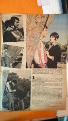 PAZAR AKTÜALİTE, SİNEMA, TİYATRO DERGİSİ - SAYI : 527 29 EKİM 1966 - HÜLYA KOÇYİĞİT - EDİZ HUN - KARTAL TİBET - HULUSİ KENTMEN - NURİ ALTINOK - ALTAN KARINDAŞ - SEMİH SEZERLİ - KERİME NADİR - ORHAN AKSOY - İLHAN ARAKON - ÖZDEMİR BİRSEL - NÜZHET BİRSEL - MELEK KOÇYİĞİT - KUZEY VARGIN - TURGUT ÖZATAY - ALİ SEYHAN - HÜSEYİN SALİCA - NİGAN HANÇER - SAVAŞ ESİCİ - MUSTAFA YILMAZ - MEMDUH KARAKAÇ - İBRAHİM UĞURLU - NEJAT BARTU - MEMDUH ÜN - FİKRET ÖNOL - BÜLENT UFUK - POLA MORELLI - VEDAT ÖRFI BENGÜ - MUSTAFA DAĞHAN - ALİYE TULO - SALİHA TEKNECİ - MUZAFFER TEMA - TÜLAY ERDENİZ - ŞARAPÇI FİKRET - CEM SULTAN - ALLAHTAN BUL - TEK KOLLU CANAVAR - İSTANBUL KAN AĞLARKEN - HICKIRIK - DUDAKTAN KALBE - VAHŞİ SEVDA - BİTMEYEN ÇİLE - BARDAK TAŞINCA - YENİ UMUTLAR 1966’NIN YILDIZLARI - UNUTTUKLARINIZ - CÜNEYT ARKIN - YUSUF SEZGİN - SELMA GÜNERİ - TAMER YİĞİT - SEVDA FERDAĞ - HÜLYA KOÇYİĞİT - MELEK KOÇYİĞİT - KUZEY VARGIN - TURGUT ÖZATAY - MEMDUH ÜN - NİGAN HANÇER - TOKALON - KOLSUZ KAHRAMAN -  - 16 SAYFA