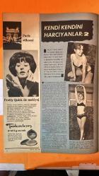 PAZAR AKTÜALİTE, SİNEMA, TİYATRO DERGİSİ - SAYI : 528 5 KASIM 1966 - Cüneyt Arkın-Nilüfer Koçyiğit-Gülsüm Kamu-TÜLAY ERDENİZ – FERHAN TANSELİ – NACİ TANSELİ – MUALLA KAYNAK – DICLEHAN BABAN – SALİHA TEKNECİ – GÖNÜL BEYHAN – GÜLDEREN ECE – SEMRA ECE – TÜLİN ELGİN – LEYLA SAYAR – KENDİ KENDİNİ HARCIYANLAR – KARAGÖZ’ÜN MACERALARI – ATEŞ BACAYI SARDI – PAPATYA – 39 MUSTAFA – VE ALLAH GENÇLERİ YARATTI – KARANLIKTA UYANANLAR – HİZİT YAŞAYANLAR – EZRAİLİN HABERCİSİ – KÜÇÜK KAHRAMAN – ÖLÜM PAZARI – ON KORKUSUZ KADIN – FİLİNTA KOVBOY – KIZLAR PANSİYONU – İKİMİZE BİR DÜNYA – ASKER ANASI – TOKALON PRETTY QUICK – HORIZON 1966 ART FOTOGRAFI – UNUTTUKLARINIZ – DÜN VE BUGÜN – PARİS SÜKSESİ - 16 SAYFA