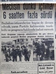 Cumhuriyet Gazetesi - 6 Ağustos 1946 - Sekizinci Büyük Millet Meclisinin vazifeleri yazan Nadir Nadi Başmakale - meclis açıldı İsmet İnönü 450 oy dan 388 i ile tekrar Cumhurbaşkanı seçildi - meclisin dünkü içtimai 6 saatten fazla sürdü - Meclisin İlk İçtimaı toplantıda demokratların aldıkları yer ve İsmet İnönü yemin ederken fotoğraf - istifa eden Başbakan Şükrü Saraçoğlu ve yeni başbakan Recep Peker dün meclise gelirlerken fotoğraf - Recep Peker kabinesini kurmaya çalışıyor - Cumhurbaşkanı seçiminde Demokrat Parti'nin adayı Mareşal Fevzi Çakmak 59 rey aldı  - Mareşal Fevzi Çakmak ve Celal Bayar dün meclise gelirlerken fotoğraf - mazbatalarının reddi istenen milletvekilleri - İsmail dümbüllü ve Suzan yakar Suadiye Çınardibinde - Rosita Serrano Taksim belediye gazinosunda - milli kalkınma partisinin savcılığa müracaatı - beyrut'ta İngiliz ve Amerikan konsoloslarına bombalar atıldı - Montrö mukavelesi ve İngiltere - Basra'ya gönderilen İngiliz askerleri -  Amcabeye göre Çizen Cemal Nadir