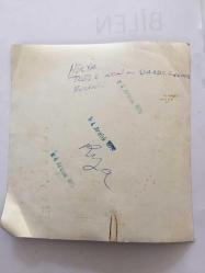 YEŞİLÇAM'IN DEĞERLİ OYUNCUSU HÜLYA TUĞLU'NUN ORİJİNAL FOTOĞRAFI - 15 x 15 cm EBADINDA - TEK FOTOĞRAFTA 14 FARKLI KARE, HÜLYA TUĞLU MİLLİ FUTBOLCU VAROL ÜRKMEZ'LE EVLENDİĞİ GÜN DÜĞÜNDE ÇEKİLMİŞ 14 FARKLI KARE, HER KARE 3,5 x 2,5 cm EBADINDA MİNİ BOYDADIR