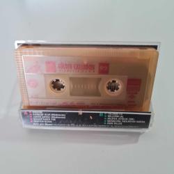 Gülden Karaböcek - Kısmetse Olur - Kaset