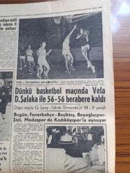 Hürriyet Gazetesi - 30 Ocak 1958 - Türk milleti büyük matem içinde - Kıbrıs'ta 8 yurttaşımızın şehit edilmesi derin akisler uyandırdı - şehitlerimiz Mustafa Ahmet ve Sermet Kanatlı fotoğraf - şehitlerimizin cenazeleri Kıbrıs'ta türklüğe has vekar içinde kaldırıldı fotoğraf - İngilizler Fazıl küçük'ü sürgün etmek istiyor - Doktor Fazıl Küçük konuşuyor fotoğraf - yerli röntgen filmi yapacak fabrika hazır - jeofizik yılının ilk raporu - aşk ve macera romanı özlediğim yazan Bedia Altınay yazı dizisi - Orhan Köprülü bir manevi kalkınma Kongresi teklif ediyor - Et Balık kurumu'nun dün yaptığı azizlik hastane ve okullar etsiz kaldı - Müzeyyen Senar her akşam Tepebaşı gazinosu'nda - Turgut Reis yazan Feridun Fazıl Tülbentçi yazı dizisi - Athegonaras bol parayı nereden buluyor - Osman Nuri Çerman ortaya yeni din atmaktan 6 aya kadar hapsi isteniyor - Asya gribine karışıyor aşı bulundu - bir dilim ekmek filmi Taksim sinemasında - basketbol maçında Vefa ile Darüşşafaka 56 56 berabere kaldı foto