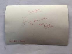 TÜRKAN ŞORAY'IN ANNESİ MELİHA SAV'IN (ÇILGIN MELOŞ) ORİJİNAL FOTOĞRAFI - 18 x 12 cm EBADINDA - MELİHA SAV GÜLÜMSEYEREK SOHBET EDERKEN