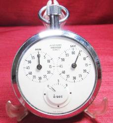 ViNTaGe JUNGHANS MeisteR 3 KaDRaNLı KURMALI KRONOMETRE..........TEMİZ