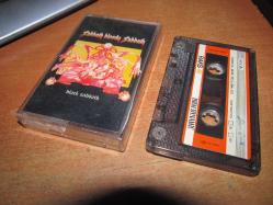 BLACK SABBATH  BLOODY SABBATH    KASET