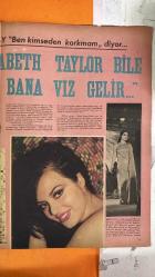 PAZAR MAGAZİN, SİNEMA, FİLM, TİYATRO DERGİSİ - SAYI : 582 18 KASIM 1967 - CÜNEYT GÖKÇER - YILDIZ KENTER - ERTEM EĞİLMEZ - NEDRET GÜVENÇ - MUALLA FIRAT - ÖNDER SOMER - SUPHİ TEKNİKER - SENİH ORKAN - TALAT GÖZBOK - FUNDA POSTACI - OYA PERİ - YILMAZ KÖKSAL - REFİK KEMAL ARDUMAN - İLHAN HEMŞERİ - RIZA TÜZÜN - ÖZTÜRK SERENGİL - MÜZEYYEN SENAR - FERAI - FECRİ EBCİOĞLU - MUZAFFER TEMA - SEZER GÜVENİRCİL - MEHMET DİNLER - YAŞLI GÖZLER - SİNEKLİ BAKKAL - ÖLÜNCEYE KADAR - AYRILSAK DA BERABERİZ - ACI HAYAT - SEVDA - ÜÇ SEVDALI GELİN - DANCING IN THE STREET - SWEET SOUL MUSIC - KARADENİZ HAVASI - GEMİM GELİYOR - ARKADAŞIMIN AŞKISIN - KILLING FRANKEŞTAYN'A KARŞI - YE-YE MÜZİĞİ - BEATLES - RINGO - PANAMA ŞAPKASI - HIPPY CEREYANI - CARNABY STREET - JOHNS MAĞAZASI - KELEBEK ÖPÜŞÜ - KAMERA KOMUTU - GÜLHANE PARKI - DÜŞKÜNLER EVİ - TAM TAKIM - 16 SAYFA