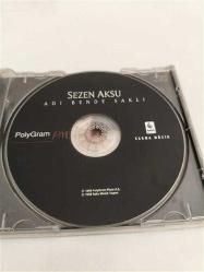 SEZEN AKSU / ADI BENDE SAKLI (Dönem CD)