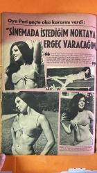 PAZAR MAGAZİN, SİNEMA, FİLM, TİYATRO DERGİSİ - SAYI : 618 26 TEMMUZ 1968 - SELMA GÜNERİ - YUSUF SEZGİN - HÜLYA KOÇYİĞİT - SELİM SOYDAN - MELEK KOÇYİĞİT - OYA PERİ - SEZER GÜVENİRGİL - TUNÇ ORAL - ERKAN YOLAÇ - FİKRET HAKAN - HAYATİ HAMZAOĞLU - SEVGİ CAN - ASAF TENGİZ - FEHMİ TENGİZ - ALİ UĞUR - ATIF KAPTAN - ATİLLA ERGÜN - ZEKİ TÜNEY - FAKİ COŞKUN - MUZAFFER YENEN - M. ALİ AKPINAR - HALDUN ORGUN - HASAN CEYLAN KEZBAN - BALÇIKLI MEHMET EFE - YARIN ÇOK GEÇ OLACAK SELMA GÜNERİ VE YUSUF SEZGİN’İN EVLİLİKLERİNDEKİ DEDİKODULARA YANIT - İKİNCİ BALAYI VE KEZBAN FİLMİNDE BİRLİKTE ROL - SELMA GÜNERİ’NİN SAHNE KARİYERİNE DEVAMI - ANNE NERİMAN GÜNERİ İLE İLİŞKİLERİNİN DÜZENİ - HÜLYA KOÇYİĞİT VE SELİM SOYDAN’IN AVRUPA BALAYI DÖNÜŞÜ - MELEK KOÇYİĞİT’İN DUYGUSAL KARŞILAMASI - HÜLYA KOÇYİĞİT’İN FİLM KIYAFETLERİ İÇİN YURTDIŞI ALIŞVERİŞİ - OYA PERİ’NİN FİZİKSEL DEĞİŞİMİ VE SAHNEYE DÖNÜŞ KARARI - OYA PERİ’NİN SİNEMAYA UYUM SÜRECİ VE YENİ FİLM HAZIRLIĞI - SEVGİ CAN’IN TÜRK SİNEMASIN - TAM TAKIM - 16 SAYFA