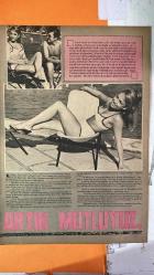 PAZAR MAGAZİN, SİNEMA, FİLM, TİYATRO DERGİSİ - SAYI : 618 26 TEMMUZ 1968 - SELMA GÜNERİ - YUSUF SEZGİN - HÜLYA KOÇYİĞİT - SELİM SOYDAN - MELEK KOÇYİĞİT - OYA PERİ - SEZER GÜVENİRGİL - TUNÇ ORAL - ERKAN YOLAÇ - FİKRET HAKAN - HAYATİ HAMZAOĞLU - SEVGİ CAN - ASAF TENGİZ - FEHMİ TENGİZ - ALİ UĞUR - ATIF KAPTAN - ATİLLA ERGÜN - ZEKİ TÜNEY - FAKİ COŞKUN - MUZAFFER YENEN - M. ALİ AKPINAR - HALDUN ORGUN - HASAN CEYLAN KEZBAN - BALÇIKLI MEHMET EFE - YARIN ÇOK GEÇ OLACAK SELMA GÜNERİ VE YUSUF SEZGİN’İN EVLİLİKLERİNDEKİ DEDİKODULARA YANIT - İKİNCİ BALAYI VE KEZBAN FİLMİNDE BİRLİKTE ROL - SELMA GÜNERİ’NİN SAHNE KARİYERİNE DEVAMI - ANNE NERİMAN GÜNERİ İLE İLİŞKİLERİNİN DÜZENİ - HÜLYA KOÇYİĞİT VE SELİM SOYDAN’IN AVRUPA BALAYI DÖNÜŞÜ - MELEK KOÇYİĞİT’İN DUYGUSAL KARŞILAMASI - HÜLYA KOÇYİĞİT’İN FİLM KIYAFETLERİ İÇİN YURTDIŞI ALIŞVERİŞİ - OYA PERİ’NİN FİZİKSEL DEĞİŞİMİ VE SAHNEYE DÖNÜŞ KARARI - OYA PERİ’NİN SİNEMAYA UYUM SÜRECİ VE YENİ FİLM HAZIRLIĞI - SEVGİ CAN’IN TÜRK SİNEMASIN - TAM TAKIM - 16 SAYFA