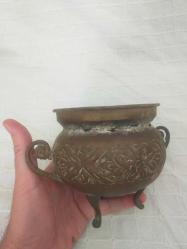 vintage üç ayaklı pirinç/bakır kase...