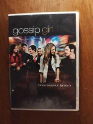 GOSSIP GIRL - BİRİNCİ SEZONUN TAMAMI - DVD [5 DISC - 18 BÖLÜM - 432 DAKİKA - TÜRKÇE ALTYAZI]