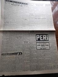 Cumhuriyet Gazetesi - 23 Eylül 1949 - balkanlarda yeni çatlaklar Cumhuriyet Başmakale - seçim tasarısı ilmi heyetin tebliği - Almanlar avusturya'yı yeniden istiyorlar - Birleşmiş Milletler toplantısında Ortadoğu ve Çin meseleleri görüşüldü - İngiliz parlamentosu toplantıya çağrıldı - londradan gelen ilk resimler sterlin'in düşürüldüğünü Radyo ile bildiren Maliye Bakanı Cripps - halk tipi yeni yolcu gemileri satın alınacak - ulaştırma bakanı Kemal satır ve denizyolları umum müdürü basın temsilcileriyle fotoğraf - 4 yıla çıkarılan lise programları tespit edildi - Macaristan'da Rajk hakkındaki karar cumartesi günü veriliyor fotoğraf - Üçüncü dünya harbinin ilk askeri planı - Ahlat yarışı Yazan İsmail Habip Sevük - donanma günü hazırlığı - elde kalır eğri yay yazan Burhan Felek - Otel Deniz Park Yeşilköy bugün açılıyor - Yapı ve Kredi bankası'nın yıldönümü fotoğraf - Turgut Reis yazan Halikarnas Balıkçısı yazı dizisi - Hasan kolonyası - Zehra bilir ve İsmail Dümbüllü Çakır gazinosu'nda