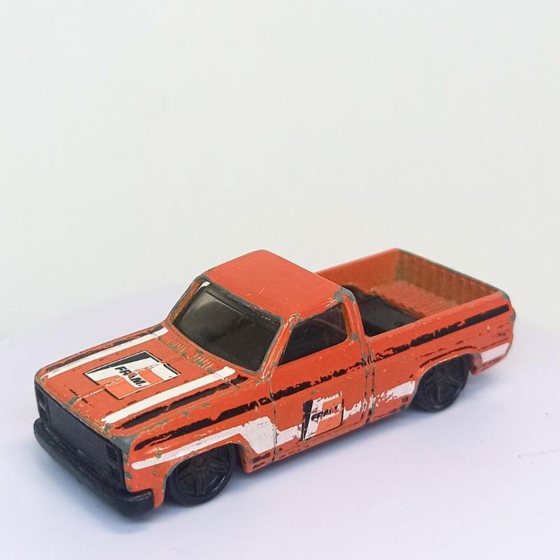 Hot Wheels 83 Chevy Silverado - Diecast Model Araba - Antika ve