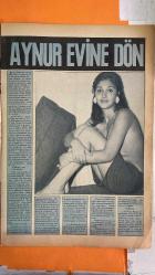 PAZAR MAGAZİN, SİNEMA, FİLM, TİYATRO DERGİSİ - SAYI : 646 7 ŞUBAT 1969 - FATMA GİRİK - TÜRKAN ŞORAY - RÜÇHAN ADLI - MELİHA ŞORAY - NAZAN ŞORAY - SEVİM EMRE - ŞERİF YÜZBAŞIOĞLU - AYHAN IŞIK - ERTEM GÖREÇ - LOLE BELKIS - SADRİ ALIŞIK - ÇOLPAN İLHAN - KAZANKAYA - SEMA ÖZCAN - MURAT SOYDAN - ARAM GÜLYÜZ - MİNE MUTLU - ZAFER ÖNEN - SUZAN AVCI -  TARABYA FİLM SETİ - KÜÇÜK BEYİN KARAMETİ - MECİDİYEKÖY VİLLASI - LEVENT SÜMBÜL SOKAĞI - GALATASARAY KAMPI - SULTANIM BİRTANEM KARTLARI - TÜRKAN ŞORAY KANUNLARI - AŞK CEPHESİ - ANA EVİNE DÖNÜŞ - BURUN AMELİYATI ÖNCESİ - SONBAHAR AŞIKLARI - PARK BULUŞMALARI - KAĞITTAN ELBİSE MODASI - PAZAR DERGİSİNDEN ELBİSE - KAĞIT ELBİSE MALİYETİ - 15 LİRALIK ELBİSE - FAİZE SEVİM MODAEVİ - GAZİNO SAHNESİ - ALATURKA ŞARKI - GOLDFINGER KULÜBÜ - VİSKİ A GO GO TAVERNA - KİRLİ ÇAMAŞIRLAR FİLMİ - METRO FİLM - ETİLER MESUT BEY EVİ - İNCE MUZ NAYLON GECELİK - OYMA TAHTA YATAK - PİYANGO İKRAMİYESİ  - TAM TAKIM - 16 SAYFA