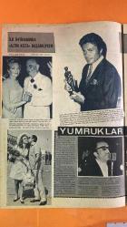 PAZAR MAGAZİN, SİNEMA, FİLM, TİYATRO DERGİSİ - SAYI : 664 13 HAZİRAN 1969 - SEHER SENİZ - NEVZAT PESEN - MAHİR CANOVA - SELAHATTİN ALAKAVUK - NÜZHET BİRSEL - NATUK BAYTAN - ALAATTİN PERVEROĞLU - MUZAFFER TEMA - YILMAZ DURU - MEMDUH ÜN - HÜLYA KOÇYİĞİT - CÜNEYT ARKIN - FERİT ŞEVKİ - MUAZZEZ ARÇAY - ZAFER KARATAŞ - TÜRKAN DURU - ALİ YAVER - BEHLÜL DAL - BİLGE OLGAÇ - TAYFUN PİRSELİMOĞLU - FERZAN ÖZPETEK - DEMET AKBAĞ - TUNCAY ARSLAN - ÜMİT ÜNAL - BİNNUR KAYA - NUR SÜRER - NEJAT İŞLER - MERAL AKTAN - BELKIS BAYRAK - NECMİ SANCAK - VICTORIA CARMEN SONNE - FRANKLIN ARO HUASCO - VINKO TOMICIC - ANA GUEVARA - LETICIA JORGE - ABDÜLHALİM EREZ - ZAMZELIUS - ODILE VERSOIS - MUZAFFER ARSLAN - DAVID PELHAM - KAYA ÇAKMAKÇI - MUHTAR KÖRÜKÇÜ - TURGUT DEMİRAĞ - OLGA GEORGES PICAU - HAYDAR AĞA - MÜRŞİT - SEYYİT HAN - KEJE - DANYAL - SADRİ ALIŞIK - SUNAY USLU - NURAY USLU - YÜCEL HEKİMOĞLU - TAM TAKIM - 16 SAYFA