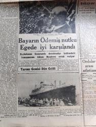 Cumhuriyet Gazetesi - 5 Eylül 1949 - Türk İngiliz ittifakı bütün kuvveti ile yaşıyor yazan Abidin Daver Başmakale - Edirne trenine Yunan arazisinde suikast - Yugoslav işçileri Tito'ya sadakat yemin ettiler - Celal Bayar'ın Ödemiş Nutku Ege'de iyi karşılandı fotoğraf - Tarsus gemisi dün geldi fotoğraf - Suriye Kazım Orbay'a nişan verdi - Başbakan Şemsettin Günaltay Kars'ta - mensucat sanayi işçilerinin protestosu fotoğraf - seksoloji cinsi bilgiler mecmuası 1. cildini tamamladı - millet partisinin Ortaköy bucağı dün açıldı - Selçuklular Yazan İsmail Habip Sevük - son haftaların spor olayları yazan Eşref Şefik - Galatasaray İstanbul kürek şampiyonu oldu - Fenerbahçe Demirspor'u 1-0 yendi - Hamiyet Yüceses İsmail dümbüllü Suzan Güven ve Şen Kardeşler Kadıköy Süreyya sinemasında - kürkçü Şükrü Tanatar Kapalıçarşı'da - Nihal Atsız'ın son büyük Türk romanı bozkurtlar diriliyor Türkiye yayınevinde - İstanbul Üniversitesi eski Rektörü Cemil Bilsel'in cenazesi törenle kaldırıldı -Sıtkı Akçatepe